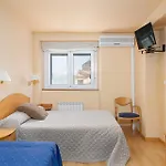Hotel De 3*