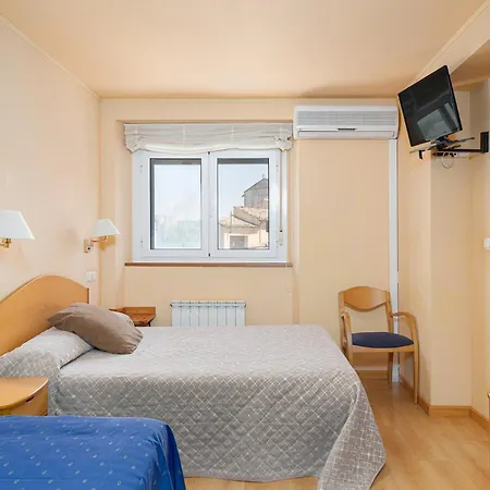 Hotel De 3*