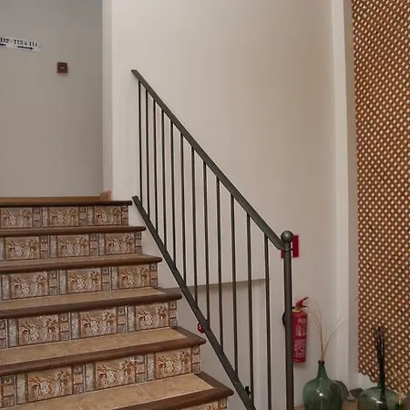 De 3*