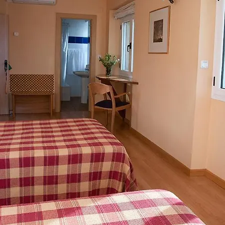 Hotel De 3*
