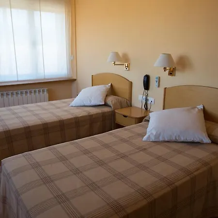 Hotel De 3*